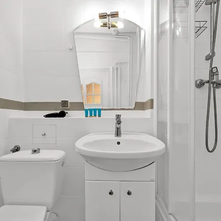 Daire Teczowa Comfort By Bookinghost *